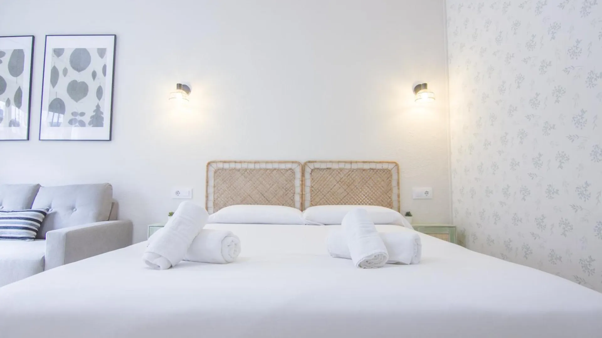 Rentalsevilla Resitur IV 0*, Seville Spain