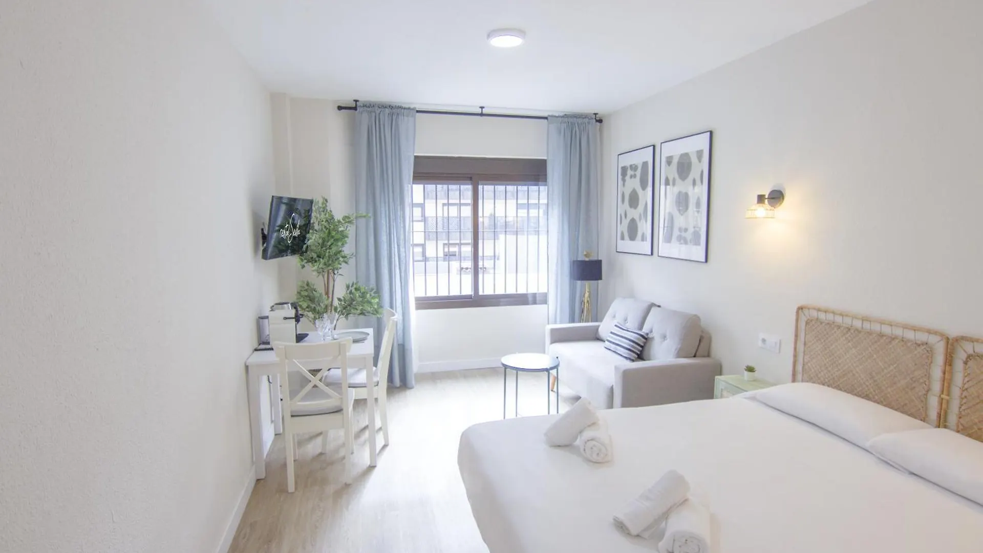 Rentalsevilla Resitur IV contacts